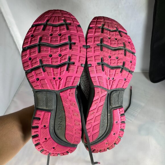 Brooks Womens Trace Running Shoe White, Black And Pink - Picture 2 of 6